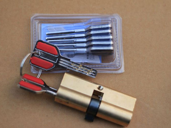 华坪24小时上门开锁公司